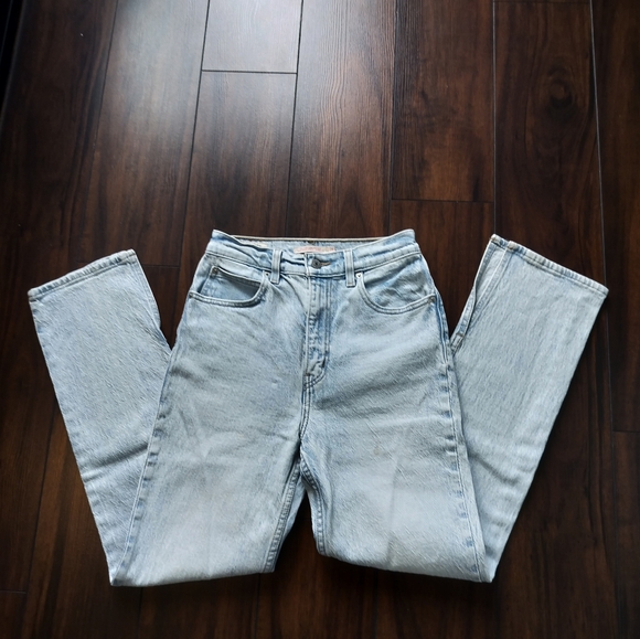 Levi's 70's High Rise Straight Jeans | Size 25 - Picture 9 of 16